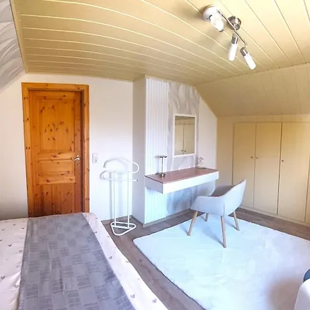 Lucke Apartment *